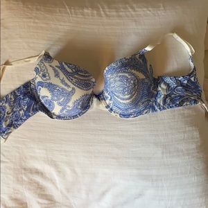 Victoria’s Secret bra
